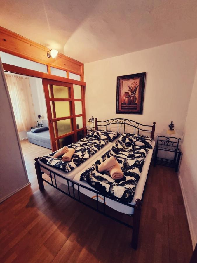 Apartments Nada クルク エクステリア 写真