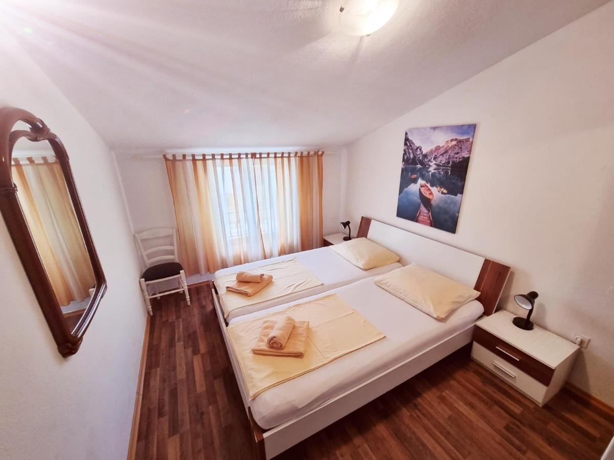 Apartments Nada クルク エクステリア 写真