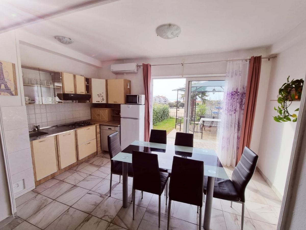 Apartments Nada クルク エクステリア 写真